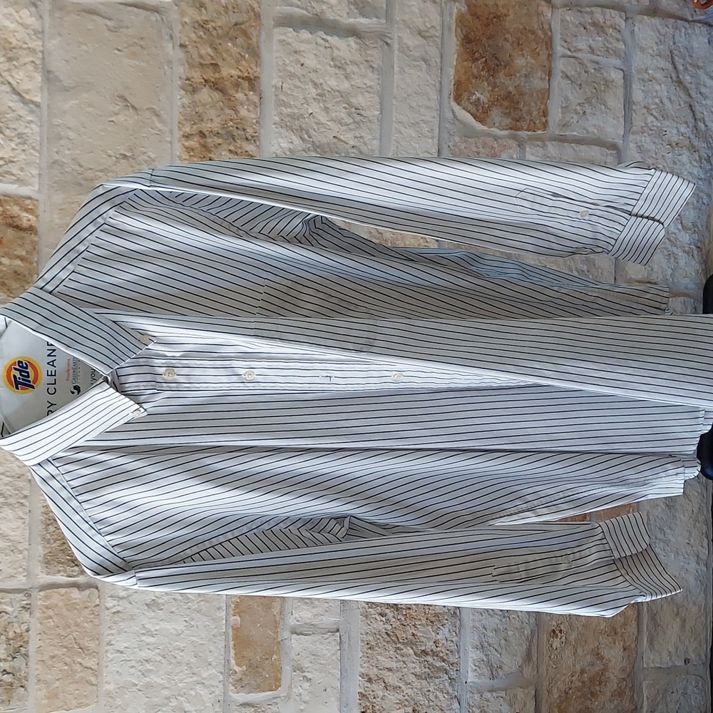 Jo's A Banks mens dress shirt